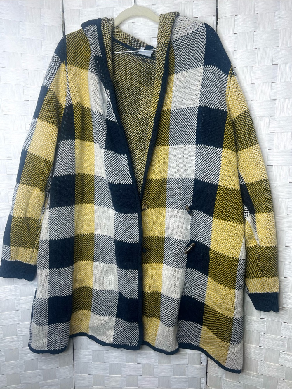 Cabi Hooded Buffalo Plaid knit cardigan sweater XL black/mustard cream cozy